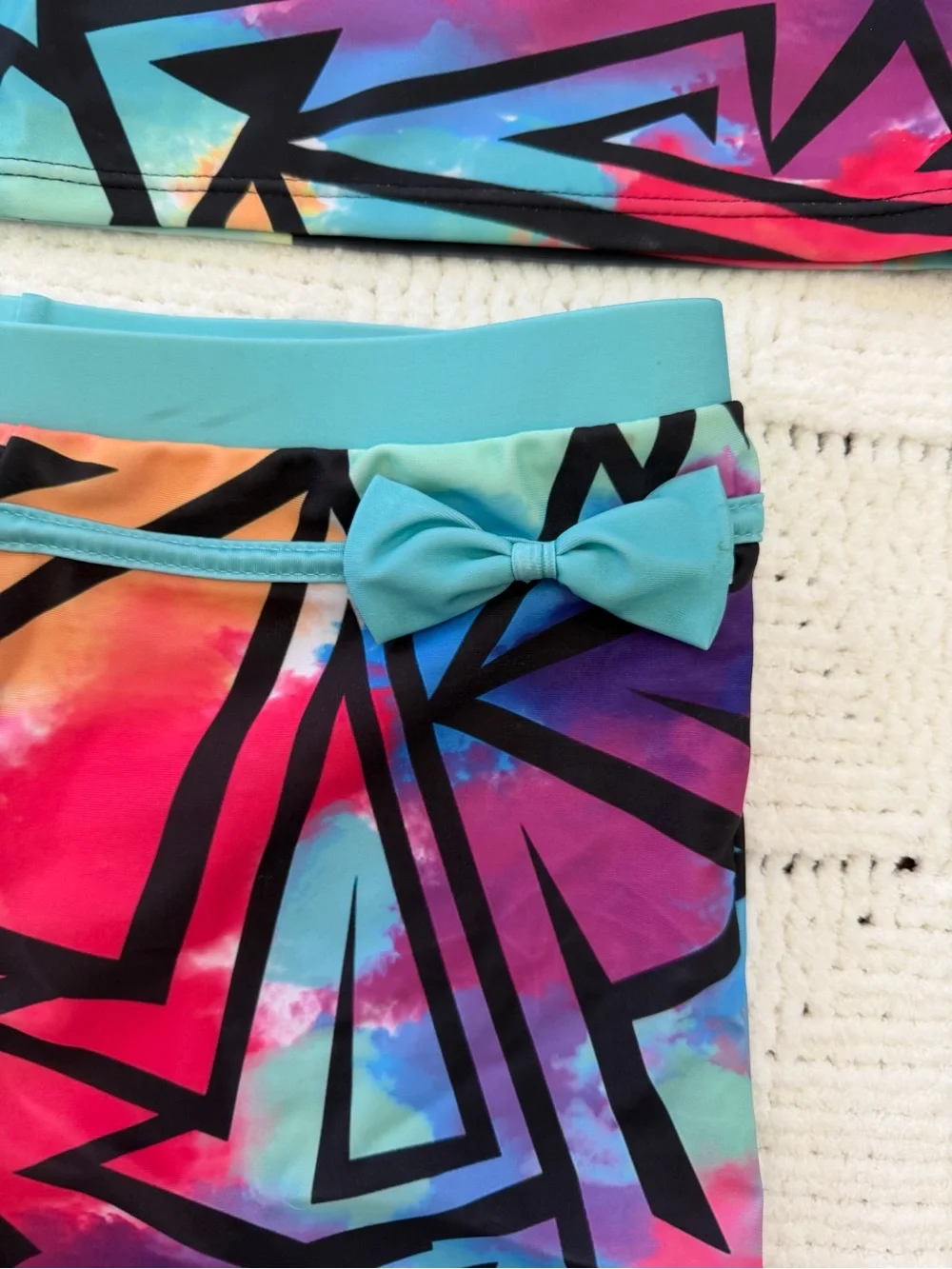 Girls 2-Piece Tankini Swimsuit Set Size 15T Colorful Geometric Swimwear